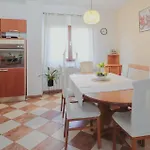 4 Bedroom In Holiday home *