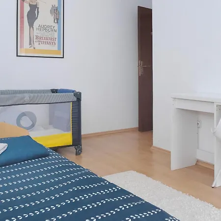 4 Bedroom In *
