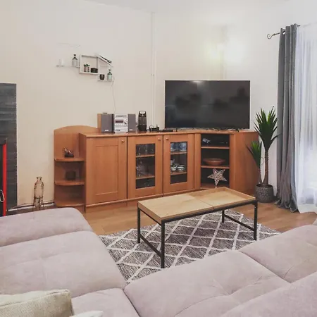 4 Bedroom In
