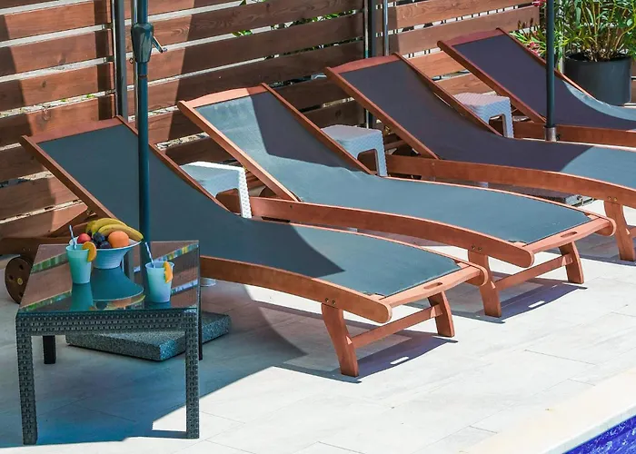 4 Bedroom In * シベニク